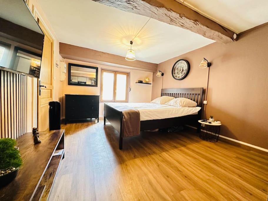 Appartamento Le Refuge Laon Esterno foto